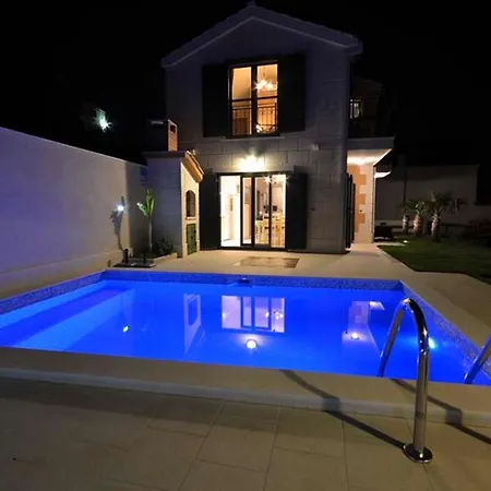 Fiesta In Makarska, Gym, Private Pool, Sauna Makarská